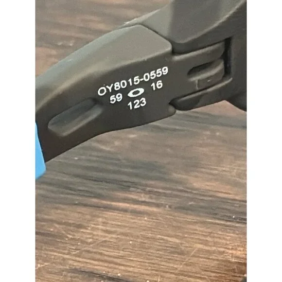 Oakley OY8015 Half-Rim No Prescription Eyeglasses Blue & Black Frame Soft Pouch - Picture 4 of 7